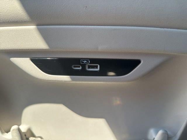 2021 Chrysler Pacifica Hybrid Limited FWD
