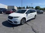 2021 Chrysler Pacifica Hybrid Limited FWD
