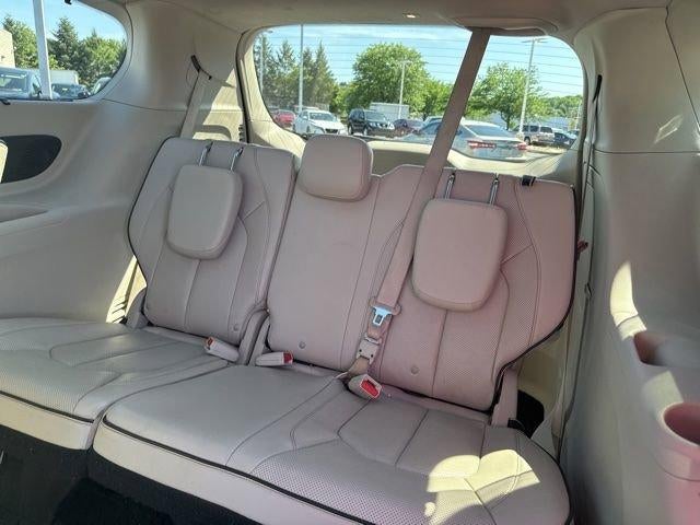 2021 Chrysler Pacifica Hybrid Limited FWD