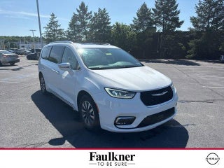 2021 Chrysler Pacifica Hybrid Limited FWD
