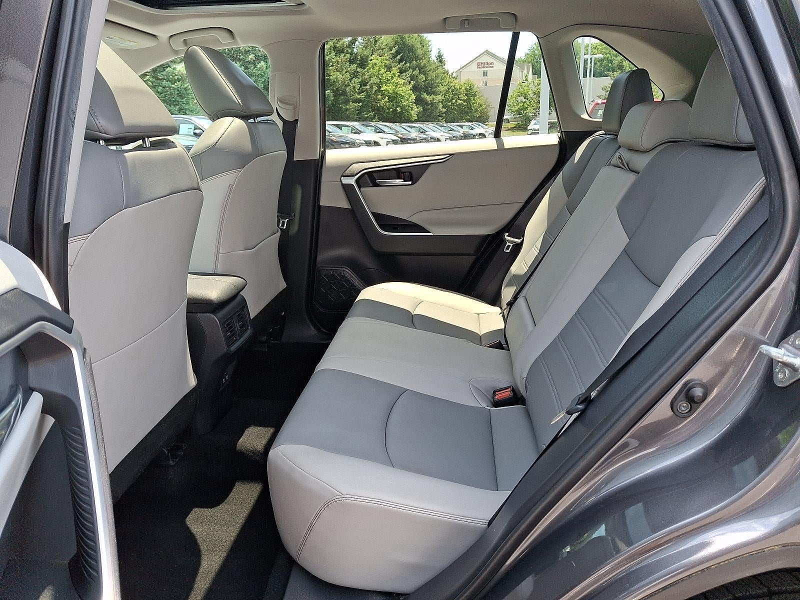 2019 Toyota RAV4 XLE Premium AWD (Natl)