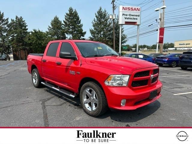 2017 RAM 1500 Express 4x2 Crew Cab 5'7" Box