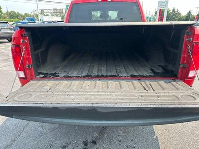 2017 RAM 1500 Express 4x2 Crew Cab 5'7" Box