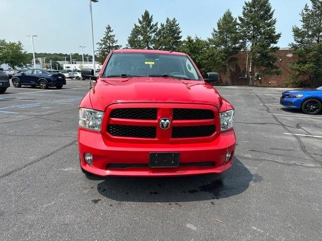 2017 RAM 1500 Express 4x2 Crew Cab 5'7" Box