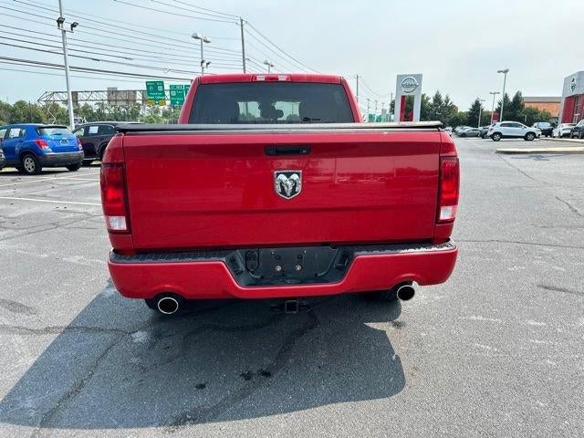 2017 RAM 1500 Express 4x2 Crew Cab 5'7" Box