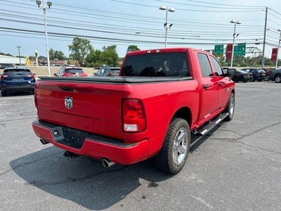 2017 RAM 1500 Express 4x2 Crew Cab 5'7" Box