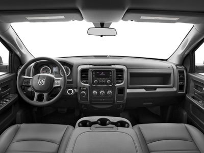 2017 RAM 1500 Express 4x2 Crew Cab 5'7" Box