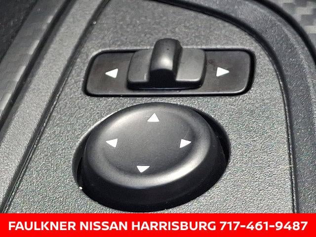 2025 Nissan Versa SV CVT