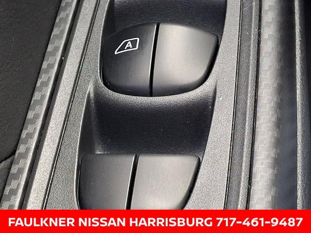 2025 Nissan Versa SV CVT