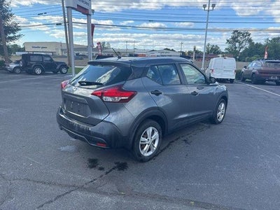 2019 Nissan Kicks S