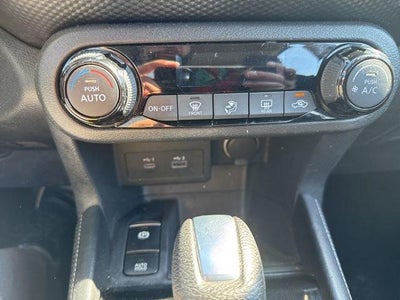 2021 Nissan Kicks SV FWD