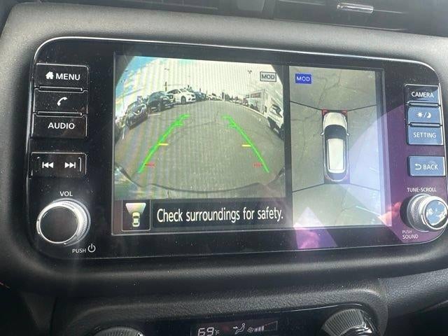 2023 Nissan Kicks SR FWD