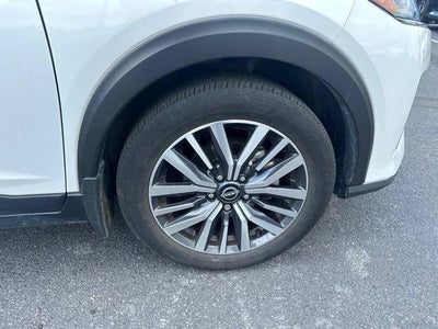2023 Nissan Kicks SR FWD