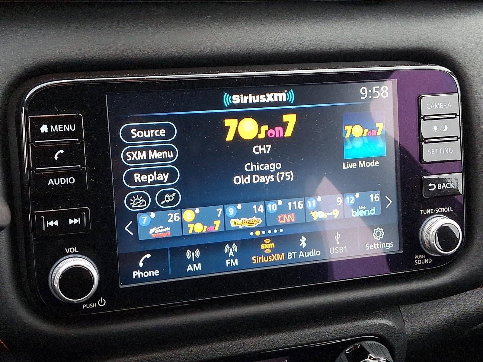 2022 Nissan Kicks SR