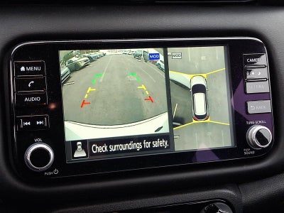 2022 Nissan Kicks SR