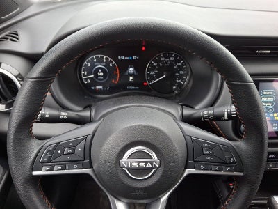 2022 Nissan Kicks SR