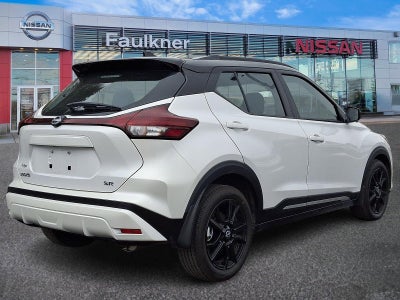 2022 Nissan Kicks SR