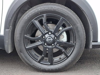 2022 Nissan Kicks SR