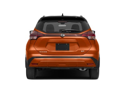 2022 Nissan Kicks SR