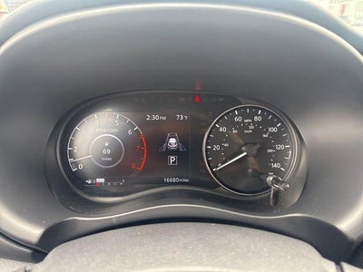 2023 Nissan Kicks SR