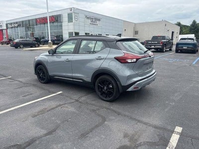 2023 Nissan Kicks SR