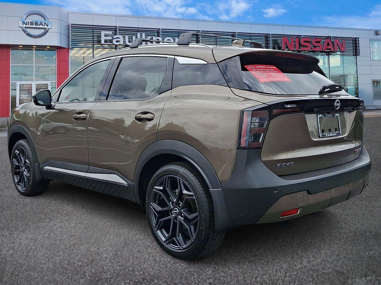 2025 Nissan Kicks SR