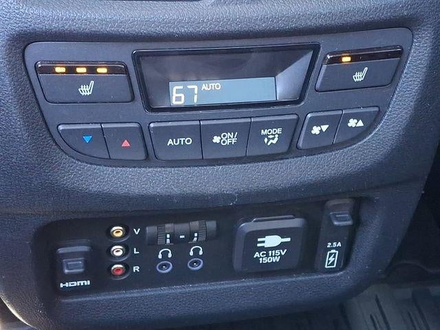 2016 Honda Pilot AWD 4dr Elite with DVD Rear Entertainment System and Navigation