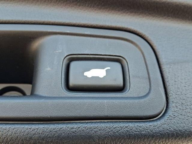 2016 Honda Pilot AWD 4dr Elite with DVD Rear Entertainment System and Navigation