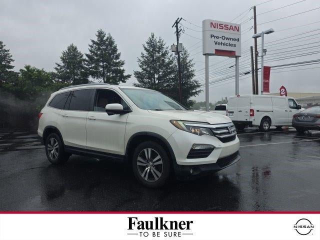 2016 Honda Pilot AWD EX-L with DVD Rear Entertainment System