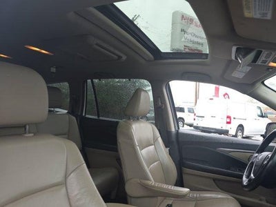 2016 Honda Pilot AWD EX-L with DVD Rear Entertainment System