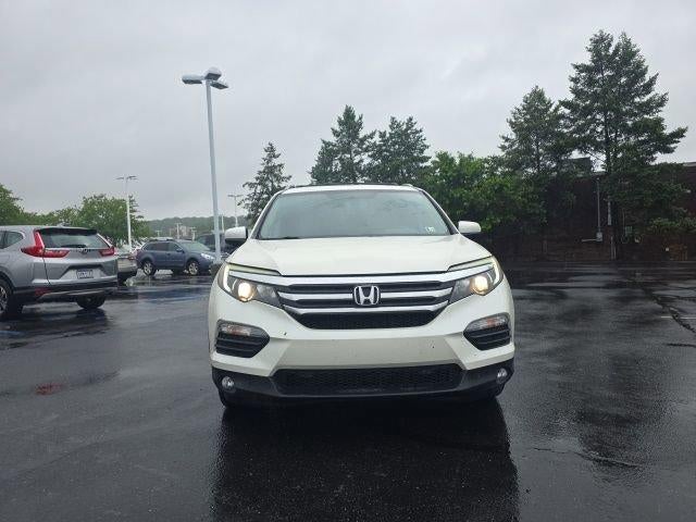 2016 Honda Pilot AWD EX-L with DVD Rear Entertainment System