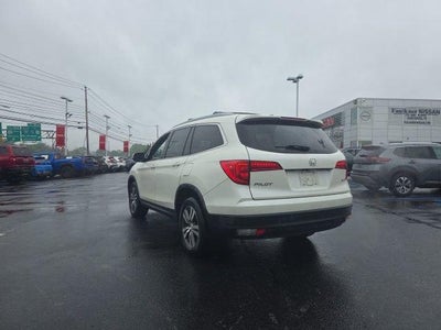 2016 Honda Pilot AWD EX-L with DVD Rear Entertainment System