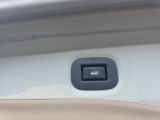 2016 Nissan Rogue AWD 4dr SL
