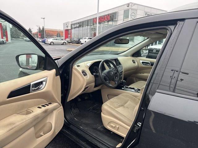 2017 Nissan Pathfinder SV