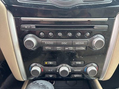 2017 Nissan Pathfinder SV