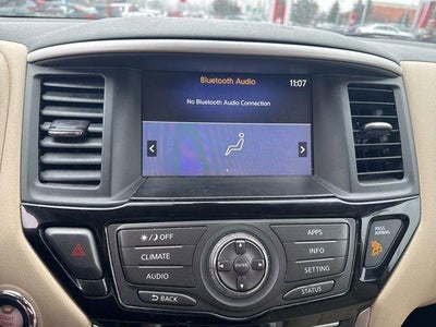 2017 Nissan Pathfinder SV