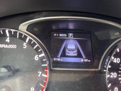 2017 Nissan Pathfinder SV