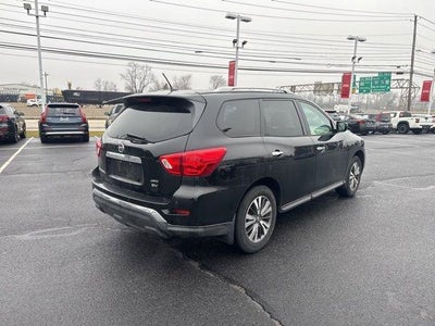 2017 Nissan Pathfinder SV