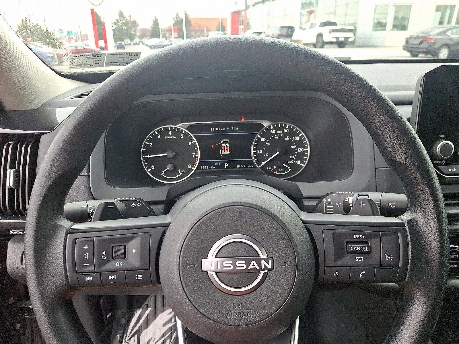 2025 Nissan Pathfinder S