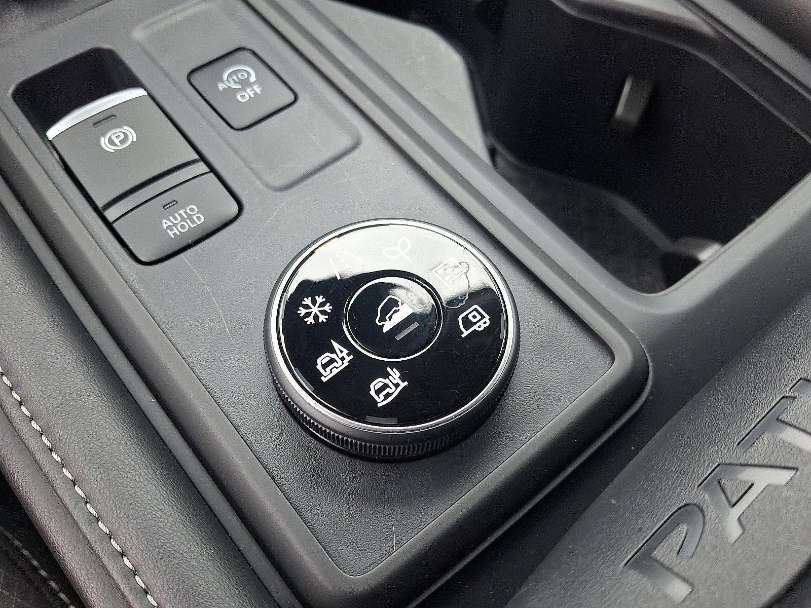 2025 Nissan Pathfinder S