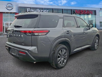 2025 Nissan Pathfinder S