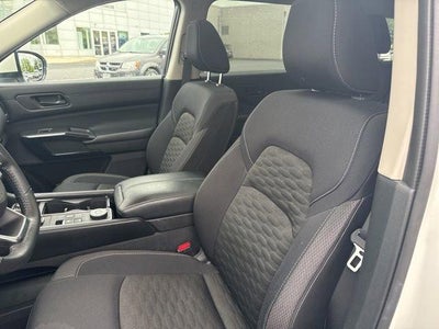 2023 Nissan Pathfinder SV 4WD