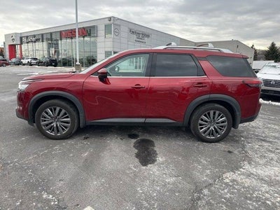 2024 Nissan Pathfinder SL