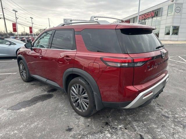 2024 Nissan Pathfinder SL