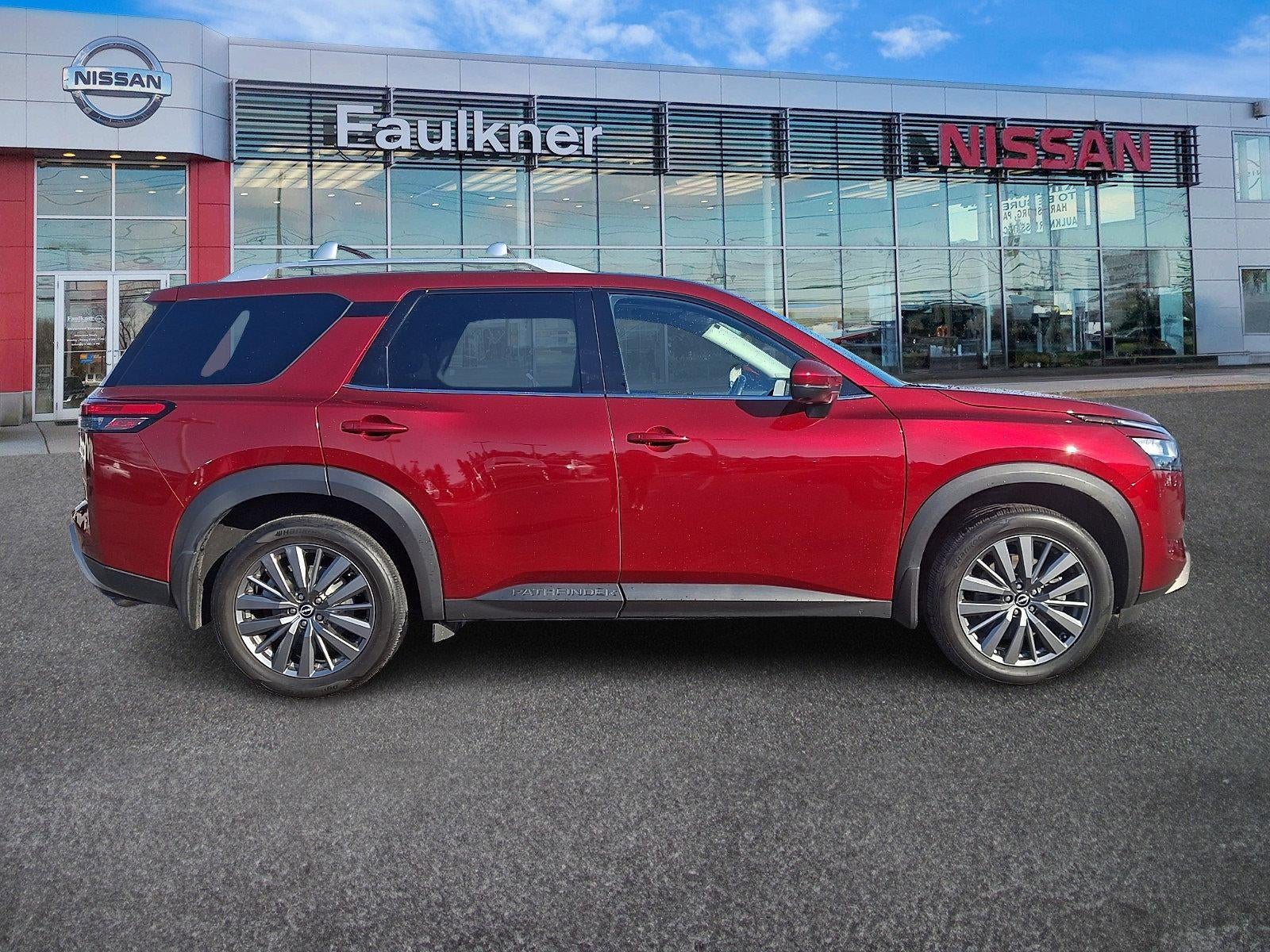 2024 Nissan Pathfinder SL