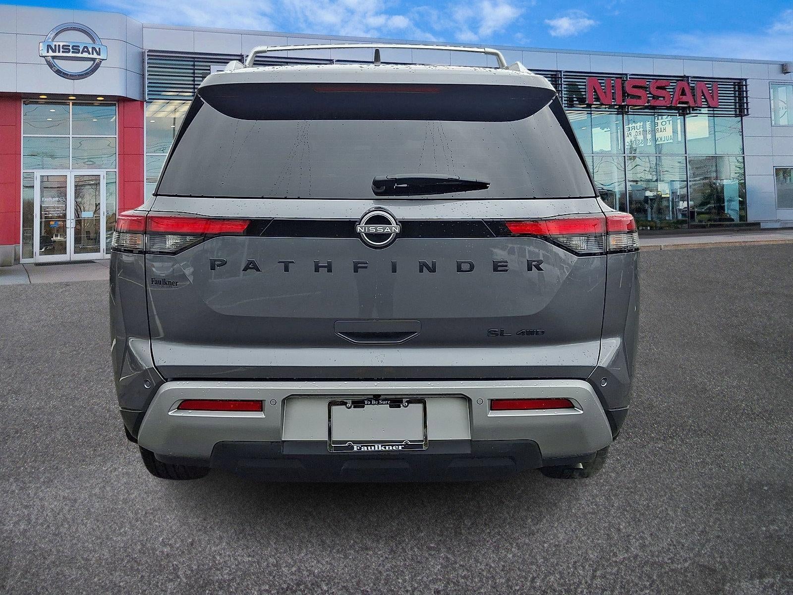 2025 Nissan Pathfinder SL