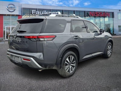 2025 Nissan Pathfinder SL
