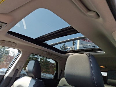 2023 Nissan Pathfinder SL