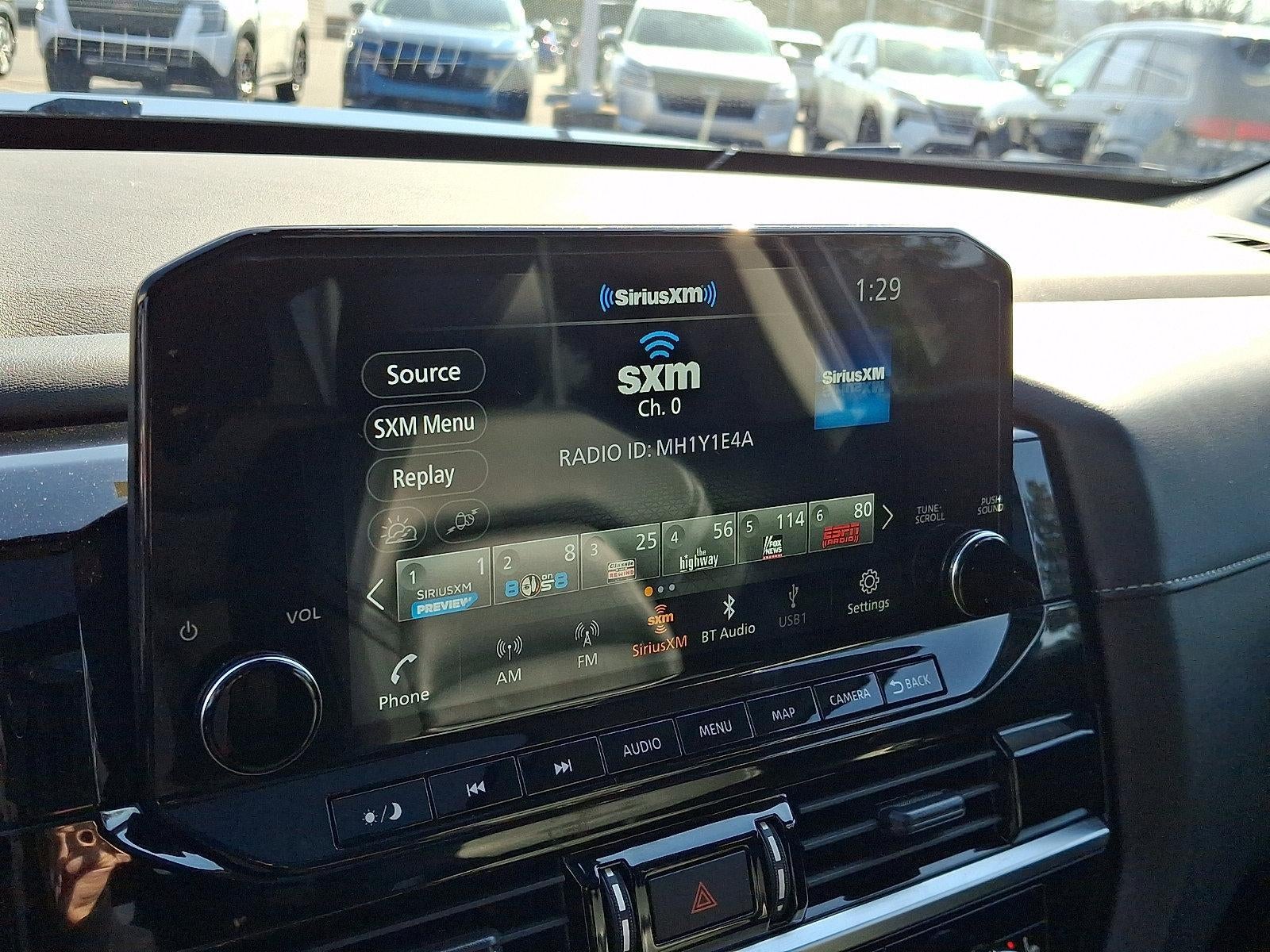 2023 Nissan Pathfinder SL