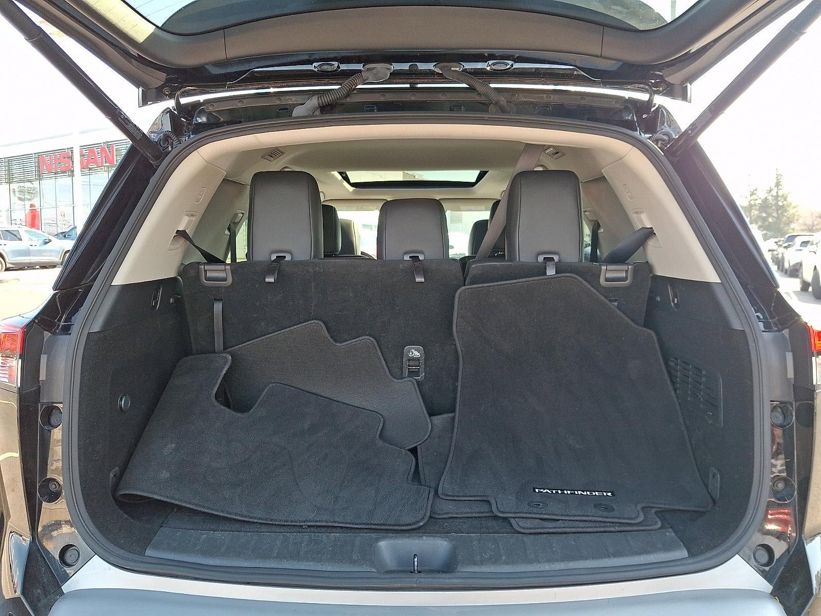 2023 Nissan Pathfinder SL